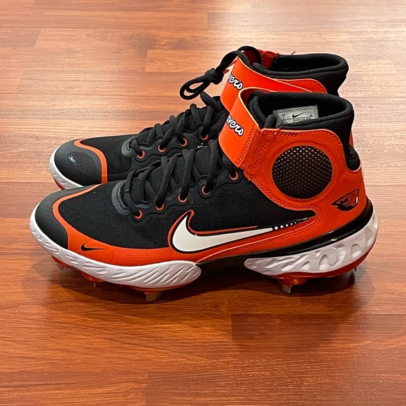 Nike Alpha Huarache Elite 3 Mid ‘Oregon State’ (size mens 7/wmns 8.5) - Picture 2 of 6